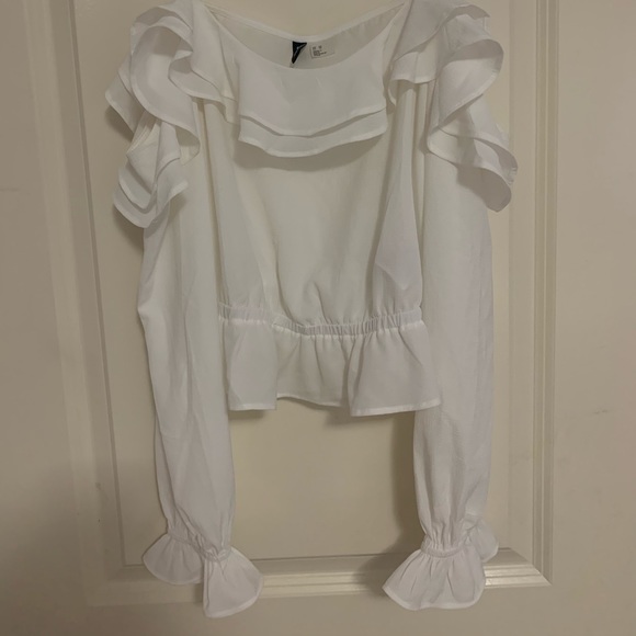 H&M white off the shoulder top (XS) - Picture 3 of 5